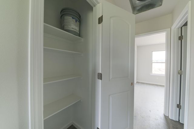 111 LLOYD HENDERSON Road, Beebe, AR 72012