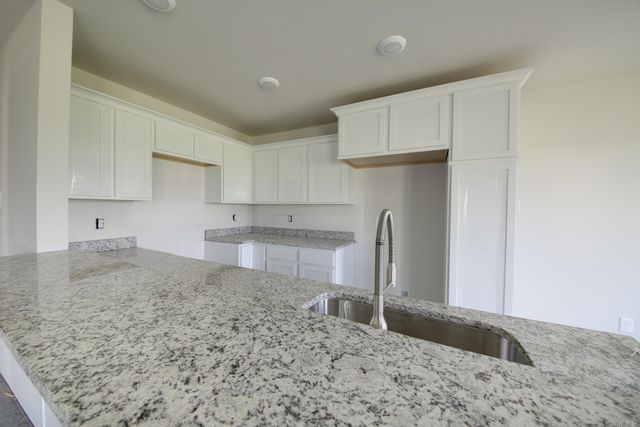 111 LLOYD HENDERSON Road, Beebe, AR 72012