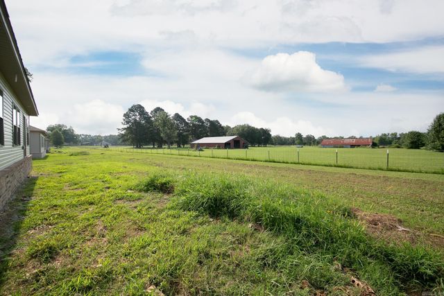 111 LLOYD HENDERSON Road, Beebe, AR 72012