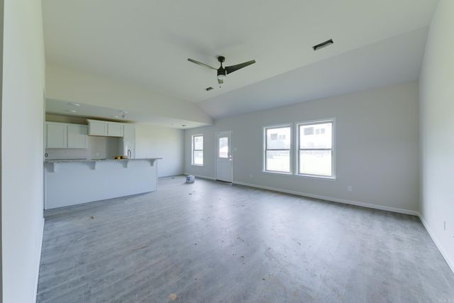 111 LLOYD HENDERSON Road, Beebe, AR 72012