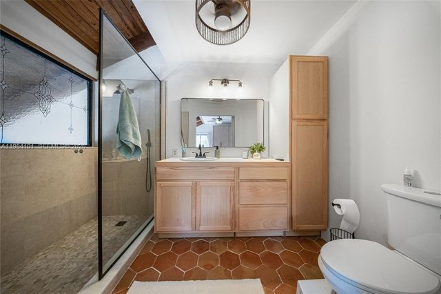 10141 Woodbury Ct, Pembroke Pines, FL 33026