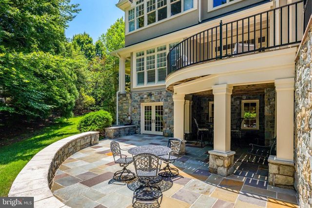 870 ALVERMAR RIDGE DR, Mclean, VA 22102