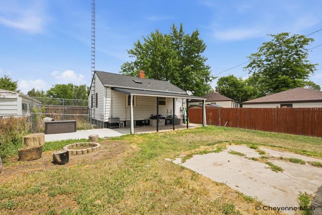 2001 E 22ND ST, Cheyenne, WY 82001