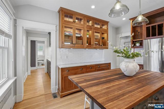 47 Northview Avenue, Montclair, NJ 07043