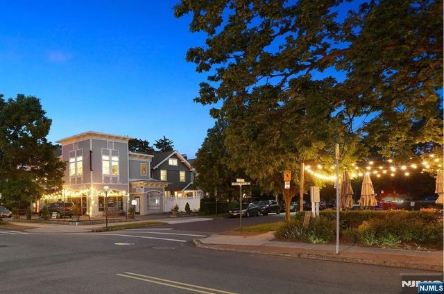 47 Northview Avenue, Montclair, NJ 07043