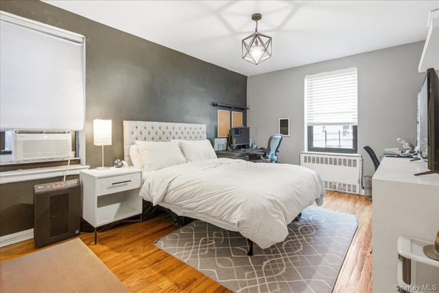 100-11 67th Road 103, Forest Hills, NY 11375