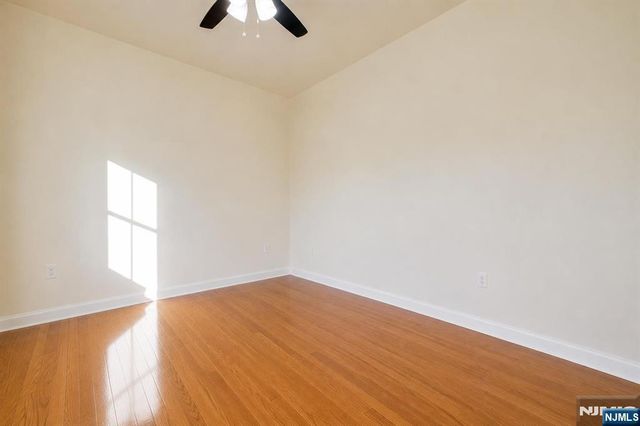 150 61st Street 2L, West New York, NJ 07093