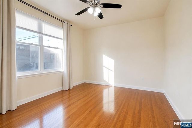 150 61st Street 2L, West New York, NJ 07093