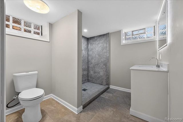 11684 Sussex Street, Detroit, MI 48227