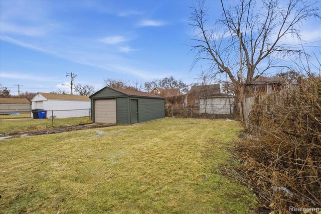 11684 Sussex Street, Detroit, MI 48227