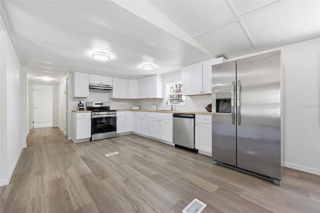 9015 SW 135TH PLACE, Archer, FL 32618