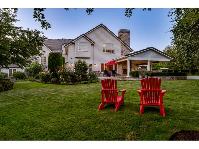 2628 EDGEWATER Dr, Eugene, OR 97401