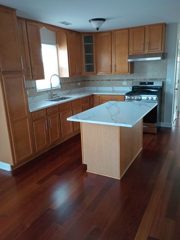 2913 N Nordica Avenue, Chicago, IL 60634