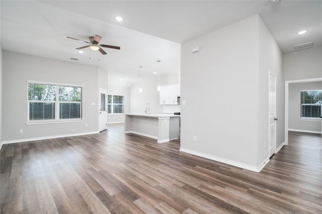 231 Mccormick Street, Columbus, TX 78934