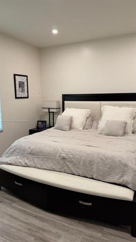 13839 SW 152nd Ter, Miami, FL 33177