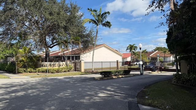 13839 SW 152nd Ter, Miami, FL 33177