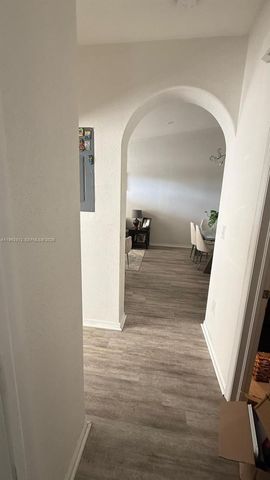 13839 SW 152nd Ter, Miami, FL 33177