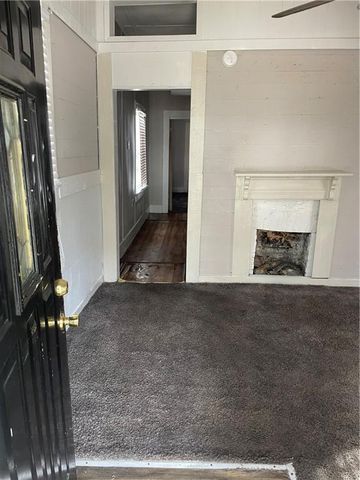 1055 Marine Street, Mobile, AL 36605