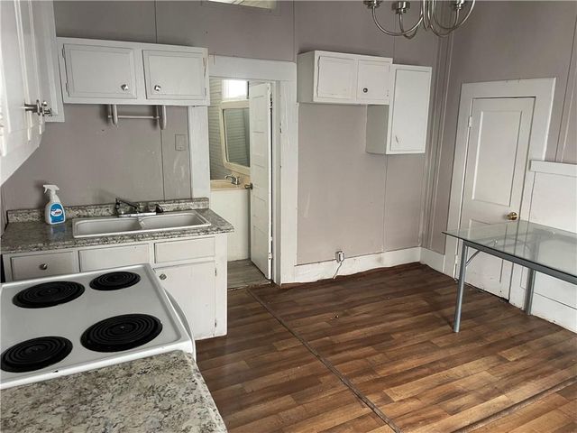 1055 Marine Street, Mobile, AL 36605