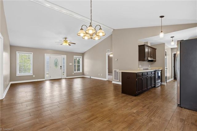 105 McCleskey Drive, Yadkinville, NC 27055