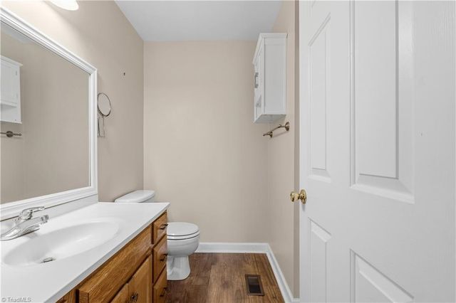 105 McCleskey Drive, Yadkinville, NC 27055