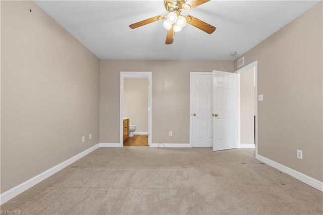 105 McCleskey Drive, Yadkinville, NC 27055