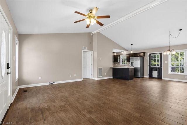 105 McCleskey Drive, Yadkinville, NC 27055
