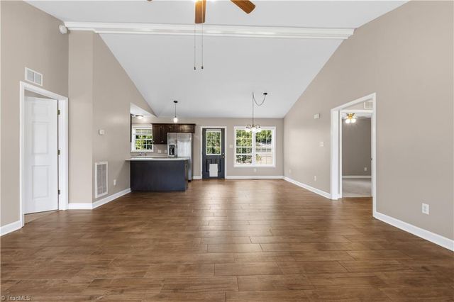 105 McCleskey Drive, Yadkinville, NC 27055