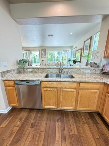 1140 Sun Flare Ct, Lincoln, CA 95648