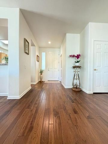 1140 Sun Flare Ct, Lincoln, CA 95648