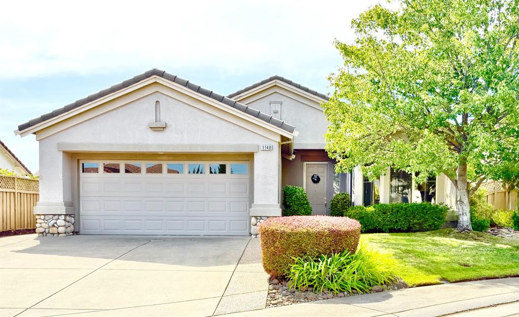 1140 Sun Flare Ct, Lincoln, CA 95648