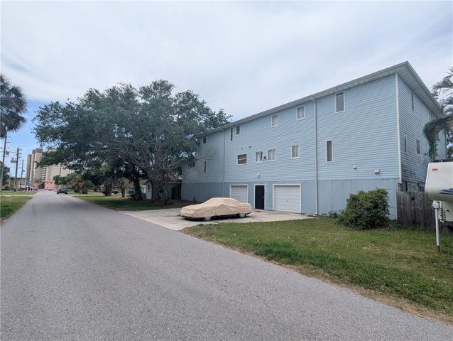 7001 & 7011 HIBISCUS AVENUE S, South Pasadena, FL 33707