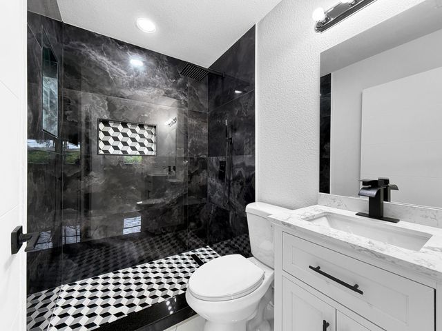 2030 NE 1st Lane, Boynton Beach, FL 33435