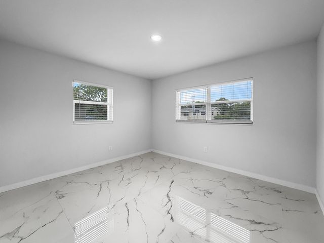 2030 NE 1st Lane, Boynton Beach, FL 33435