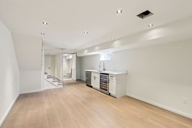 455 Summer St 455, Arlington, MA 02474