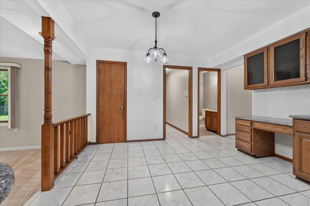 8441 Sarah Lane, Grosse Ile, MI 48138