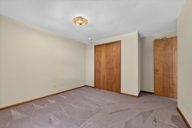 8441 Sarah Lane, Grosse Ile, MI 48138