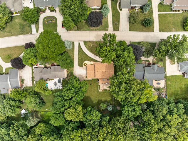 8441 Sarah Lane, Grosse Ile, MI 48138