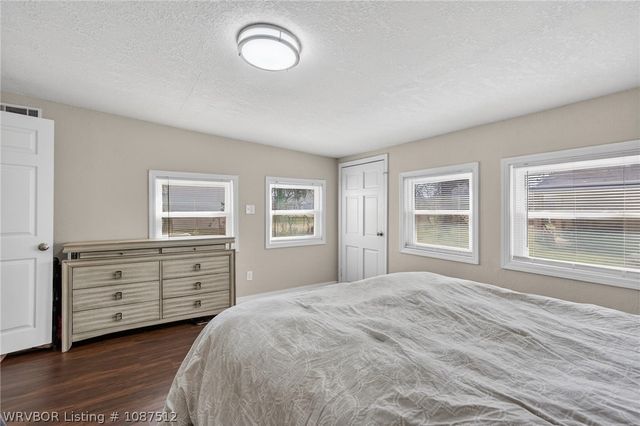 4520 Spradling Avenue, Fort Smith, AR 72904