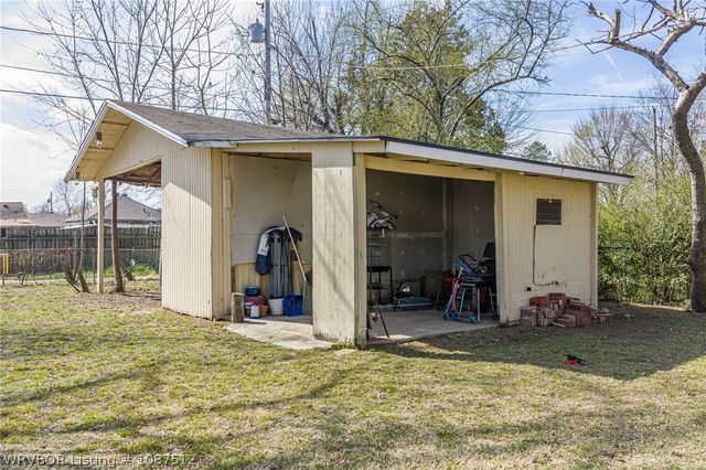 4520 Spradling Avenue, Fort Smith, AR 72904