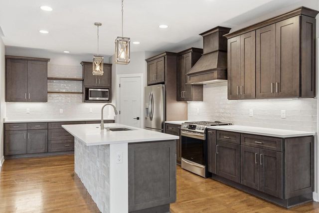 W229N3655 Sterling COURT, Pewaukee, WI 53072