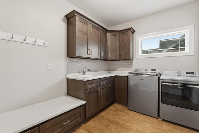 W229N3655 Sterling COURT, Pewaukee, WI 53072