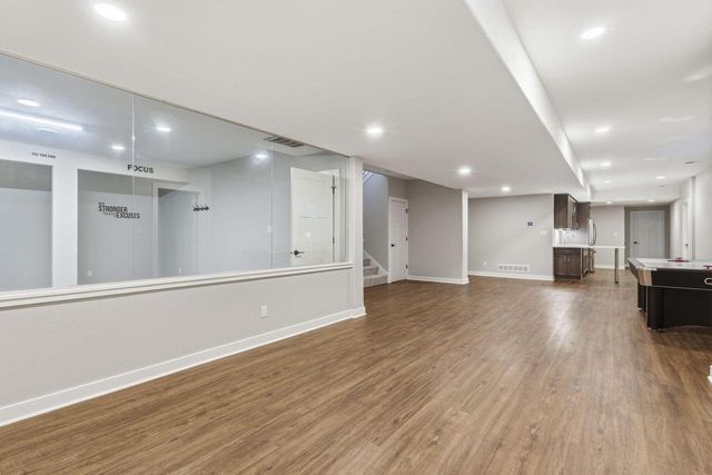 W229N3655 Sterling COURT, Pewaukee, WI 53072