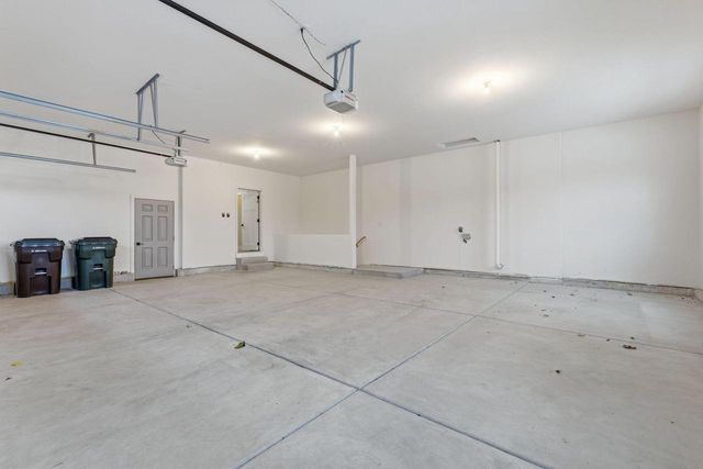 W229N3655 Sterling COURT, Pewaukee, WI 53072