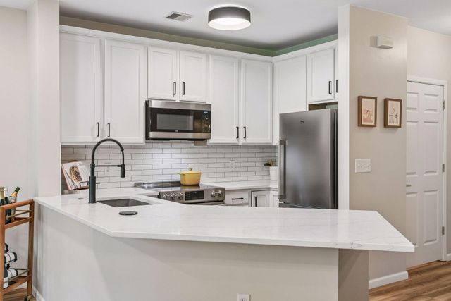 660 N 2nd Street 118, Minneapolis, MN 55401