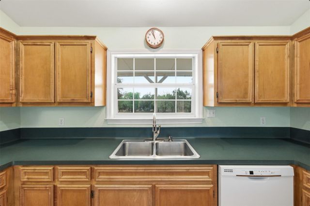 309 Oakwood LOOP, San Marcos, TX 78666