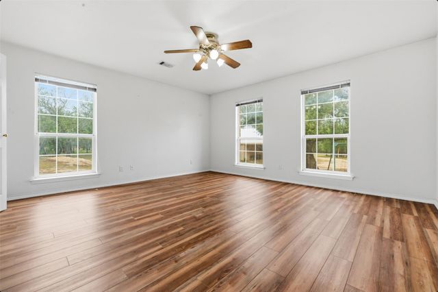 309 Oakwood LOOP, San Marcos, TX 78666