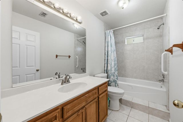 309 Oakwood LOOP, San Marcos, TX 78666