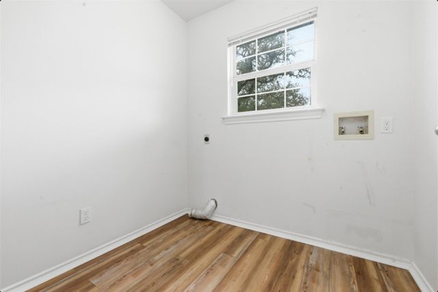 309 Oakwood LOOP, San Marcos, TX 78666