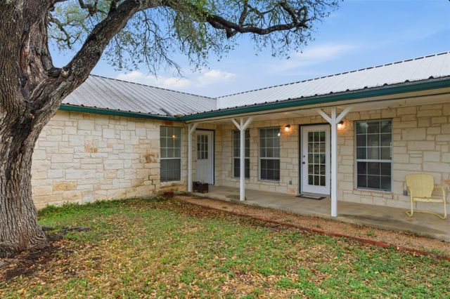 309 Oakwood LOOP, San Marcos, TX 78666